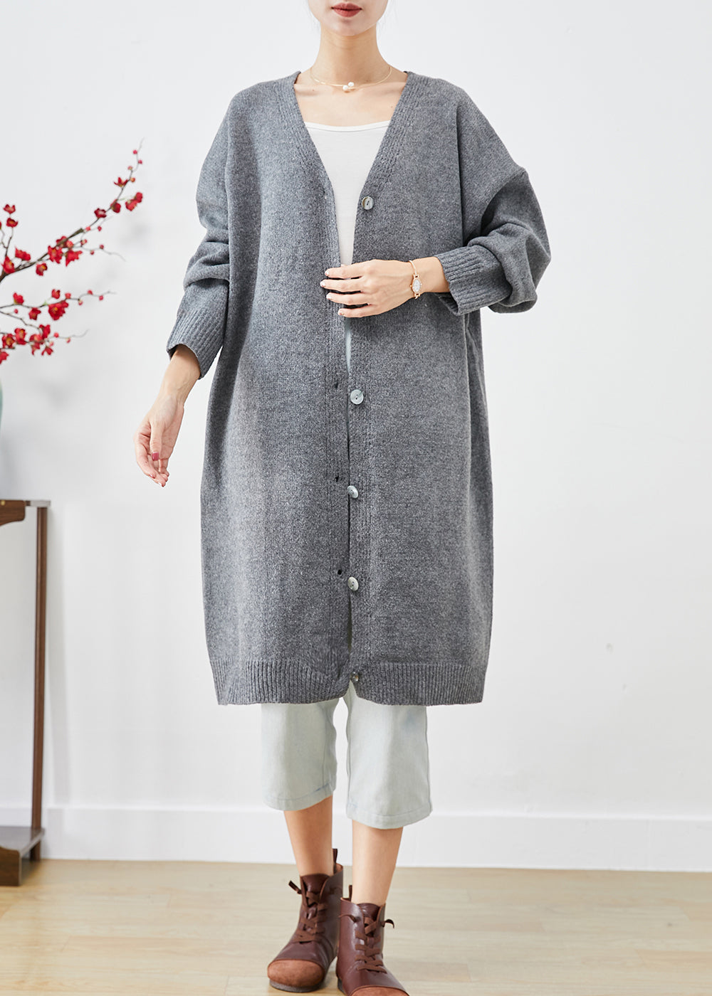 Gracefully Styled Cardigan for Any Occasion