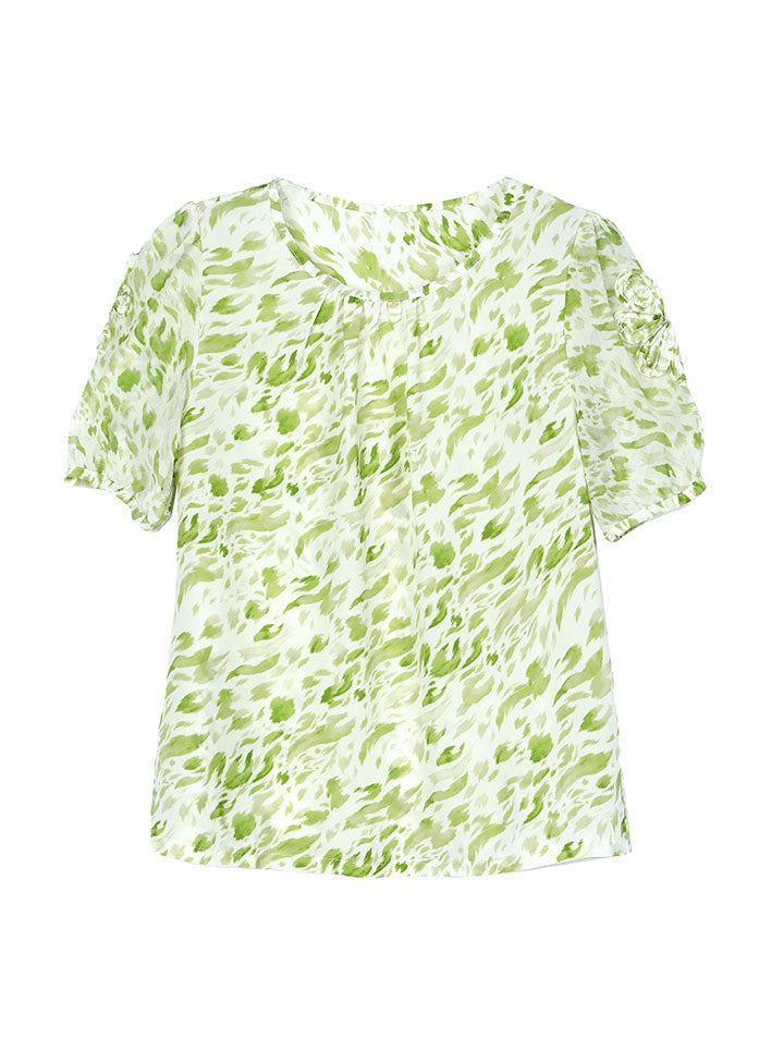 Classic Vintage Shirt with a Flattering Fit