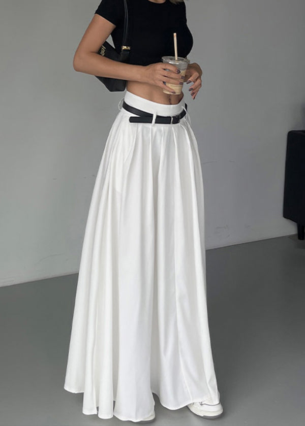 Sophisticated Garment with a Clean Classic Look