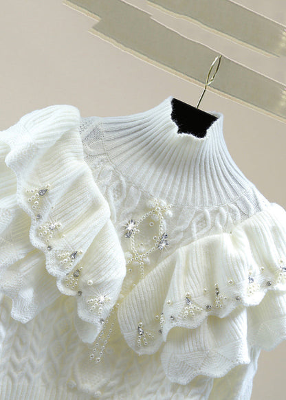Effortlessly Elegant Sweater with a Timeless Design