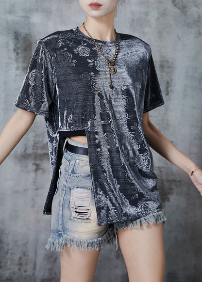 Effortlessly Elegant Top with a Timeless Design