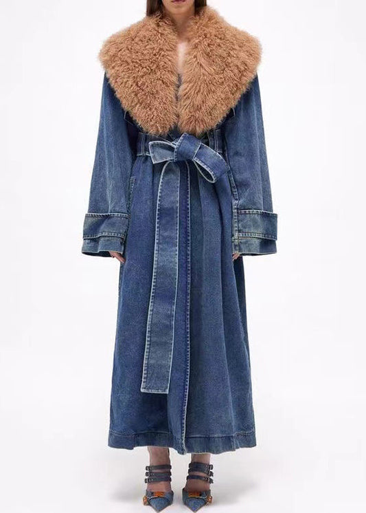 Gracefully Styled Coat for Any Occasion