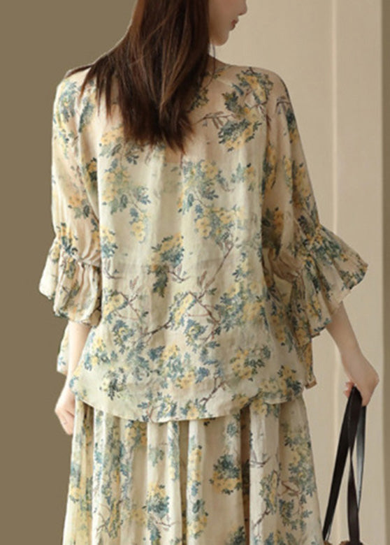Classic Vintage Shirt with a Flattering Fit