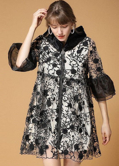 Well Tailored Coat with a Graceful Silhouette