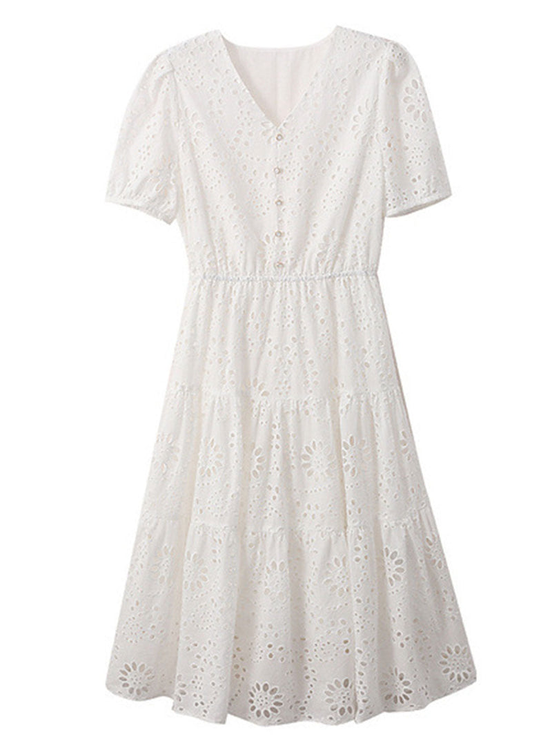 Effortlessly Elegant Dress with a Timeless Design