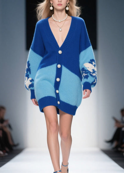Classic Vintage Cardigan with a Flattering Fit