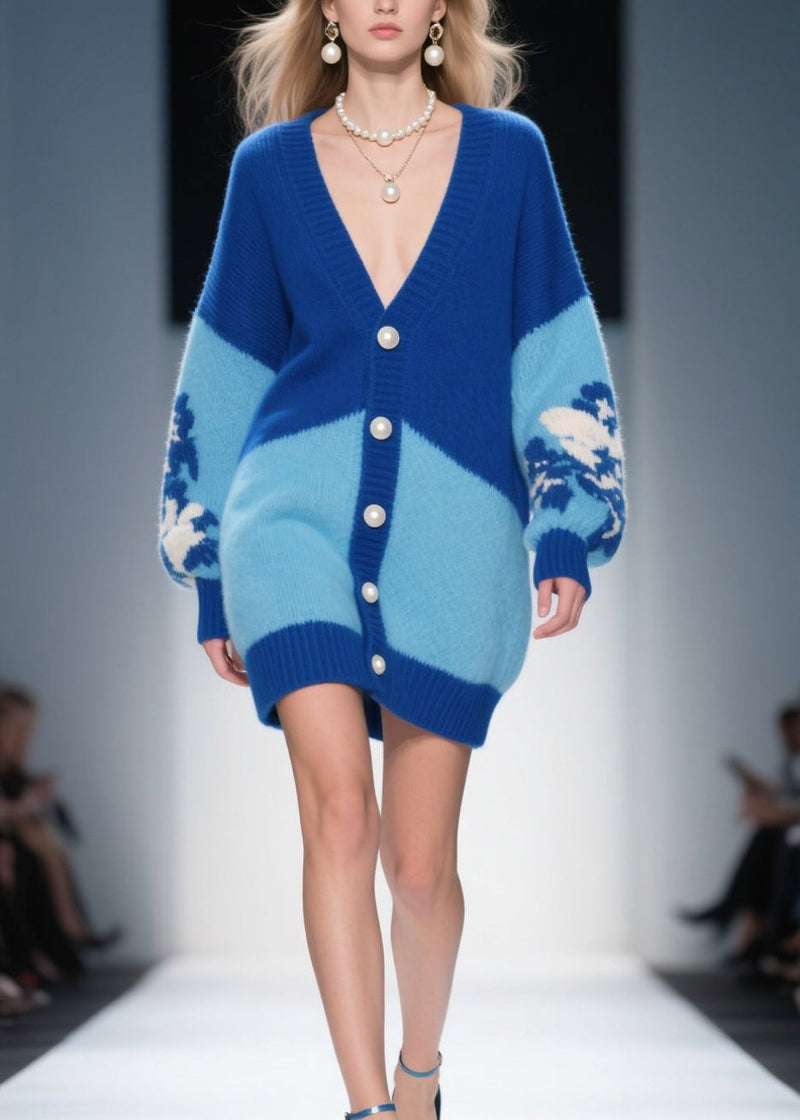 Classic Vintage Cardigan with a Flattering Fit