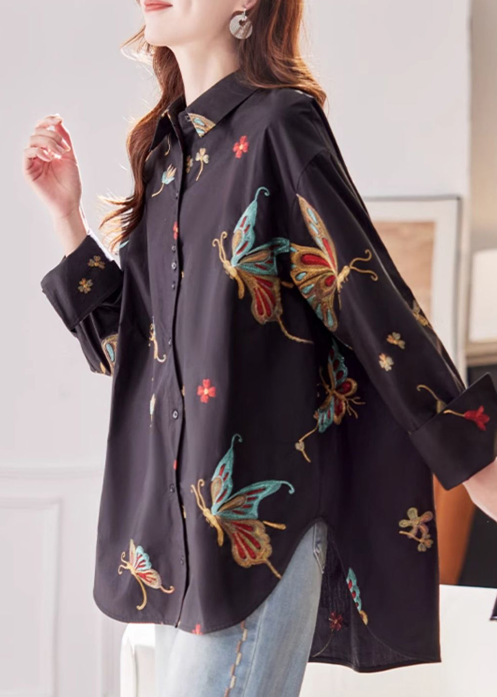Well Tailored Shirt with a Graceful Silhouette