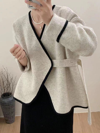 Gracefully Styled Cardigan for Any Occasion