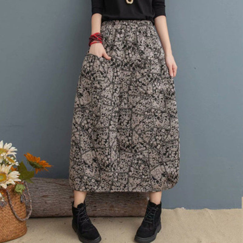 Effortlessly Elegant Garment with a Timeless Design