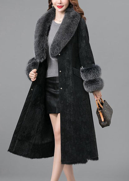 Classic Vintage & Enduringly Stylish Coat