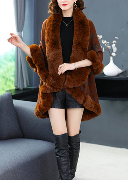 Elegantly Styled Coat for Everyday Wear
