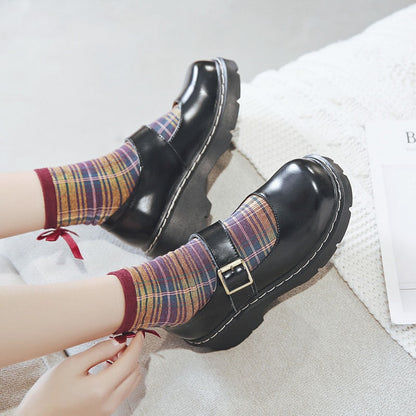 Graceful Orthopedic Shoes for Modern Look