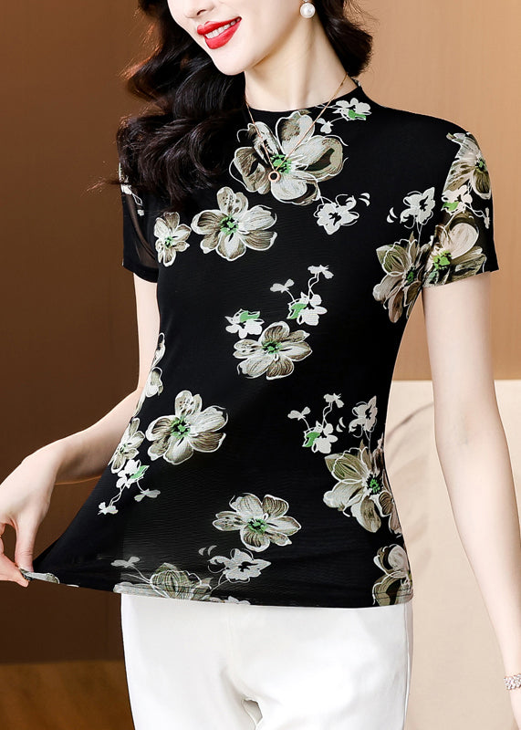 A Vintage Style Shirt with Delicate Timeless Details