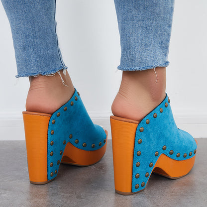 Chic Orthopedic Sandals with Unique Design