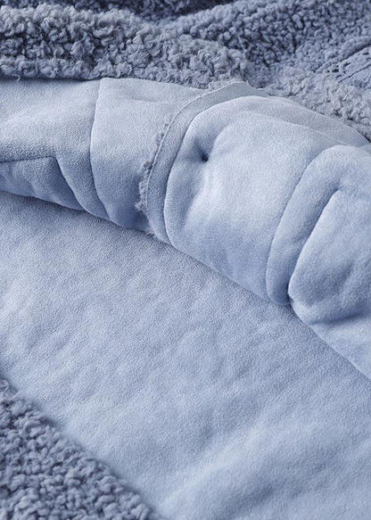 Effortlessly Elegant Coat with a Timeless Design
