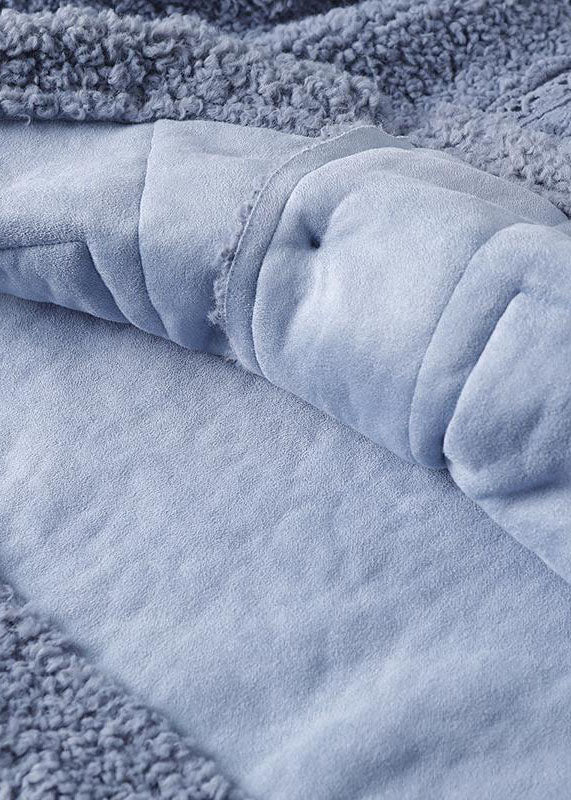 Effortlessly Elegant Coat with a Timeless Design