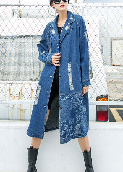 Well Tailored Coat with a Graceful Silhouette