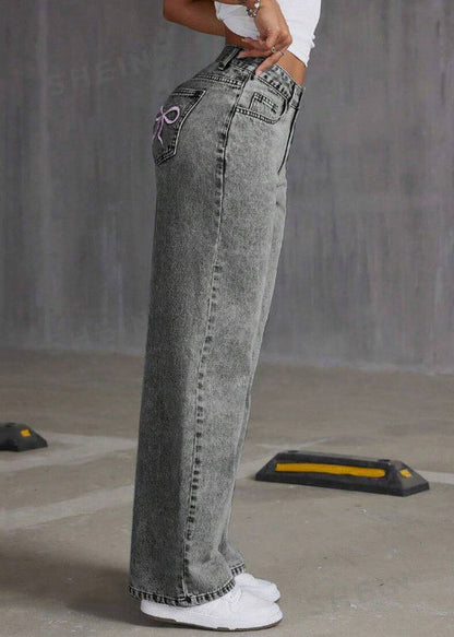Elegantly Styled Pants for Everyday Wear