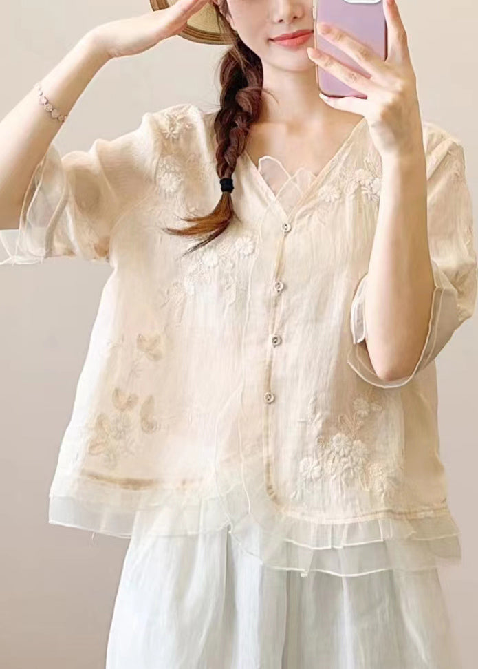 Elegantly Styled Blouse for Everyday Wear