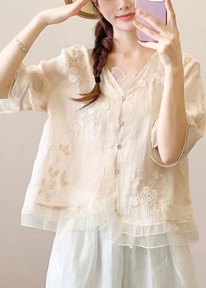 Elegantly Styled Blouse for Everyday Wear