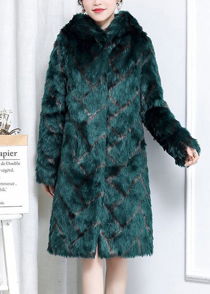 Effortlessly Elegant Coat with a Timeless Design