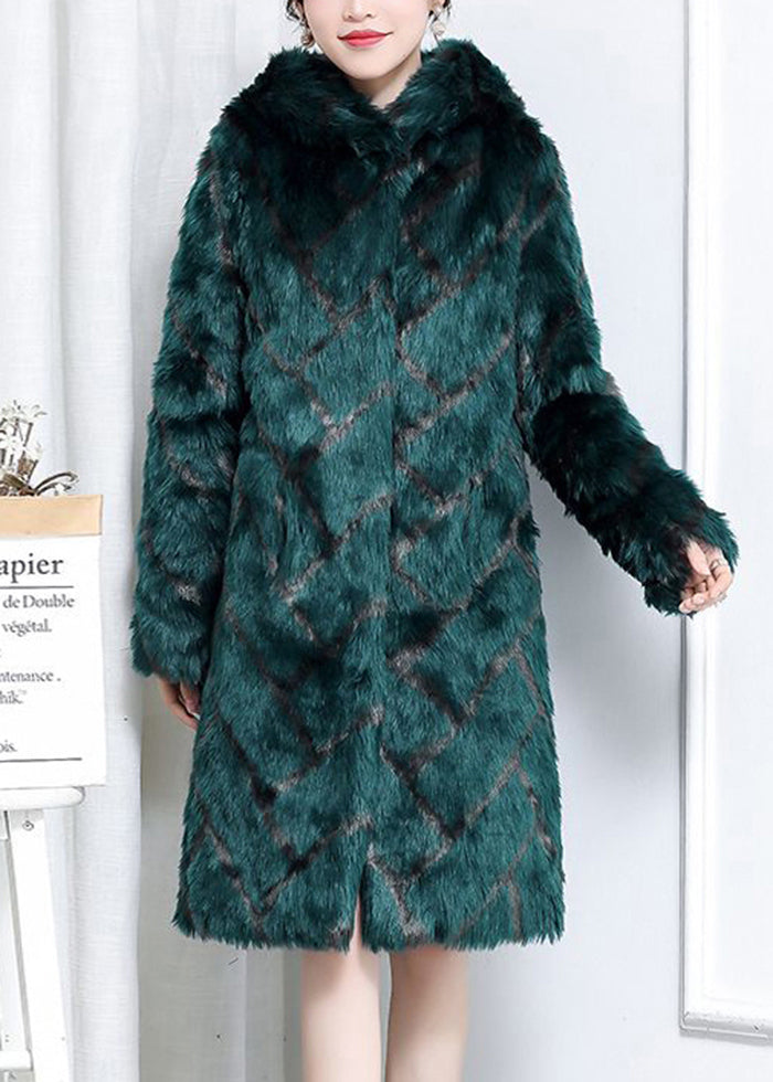 Effortlessly Elegant Coat with a Timeless Design