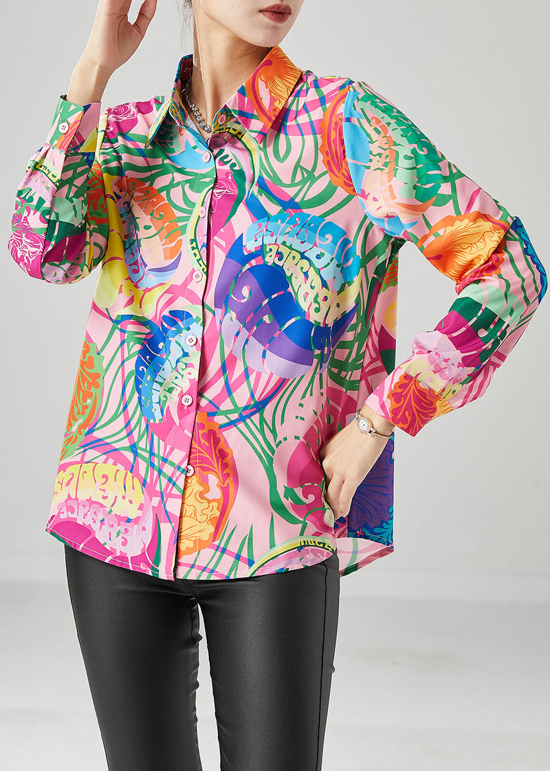 Classic Vintage Blouse with a Flattering Fit