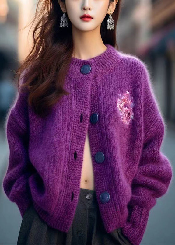 Beautifully Finished Cardigan in a Timeless Design