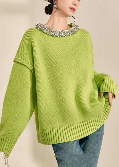 Well Tailored Sweater with a Graceful Silhouette