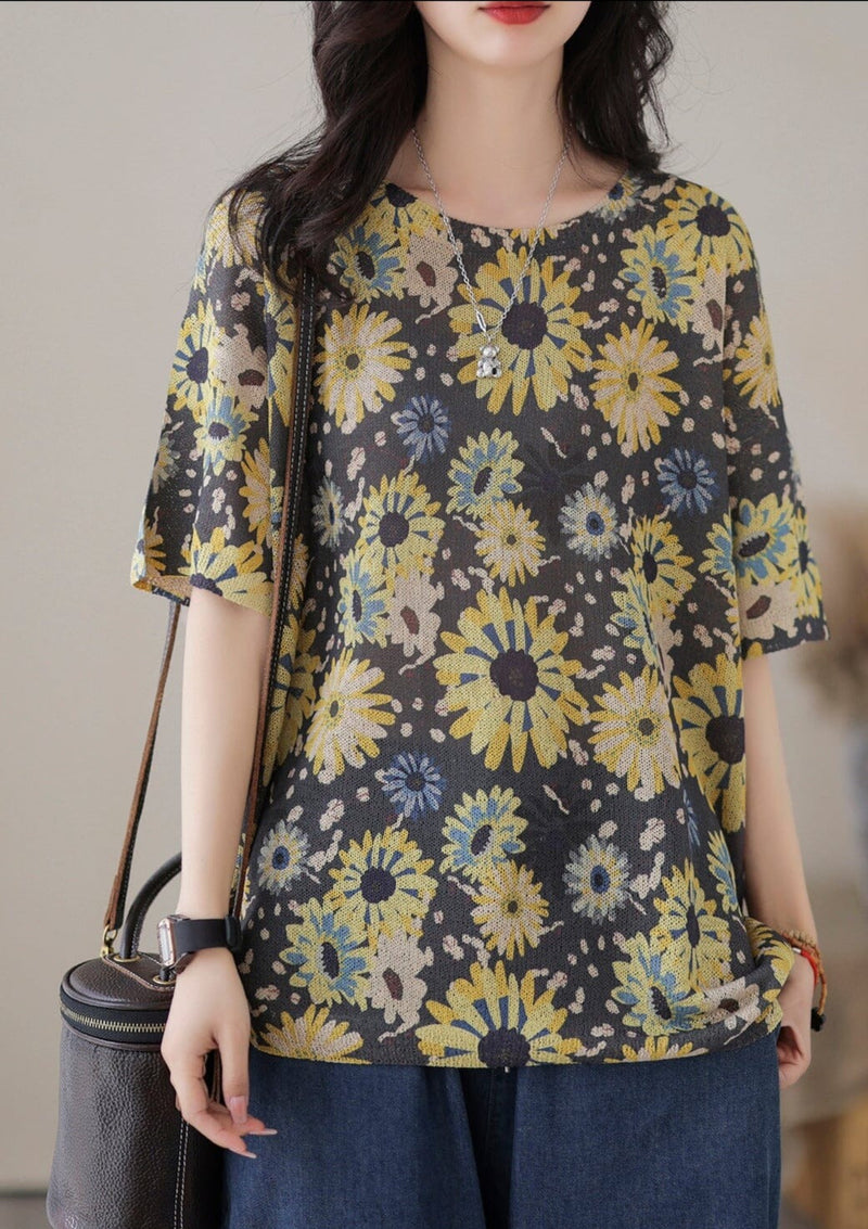 Well Tailored T-Shirt with a Graceful Silhouette