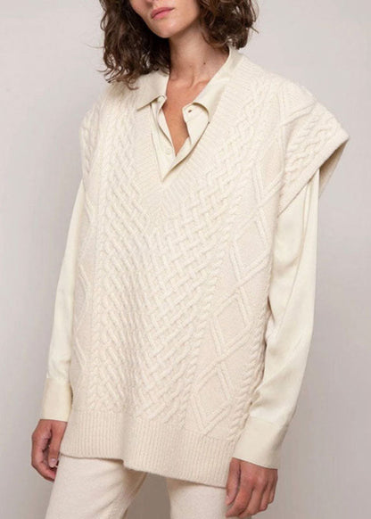 Effortlessly Elegant Cardigan with a Timeless Design