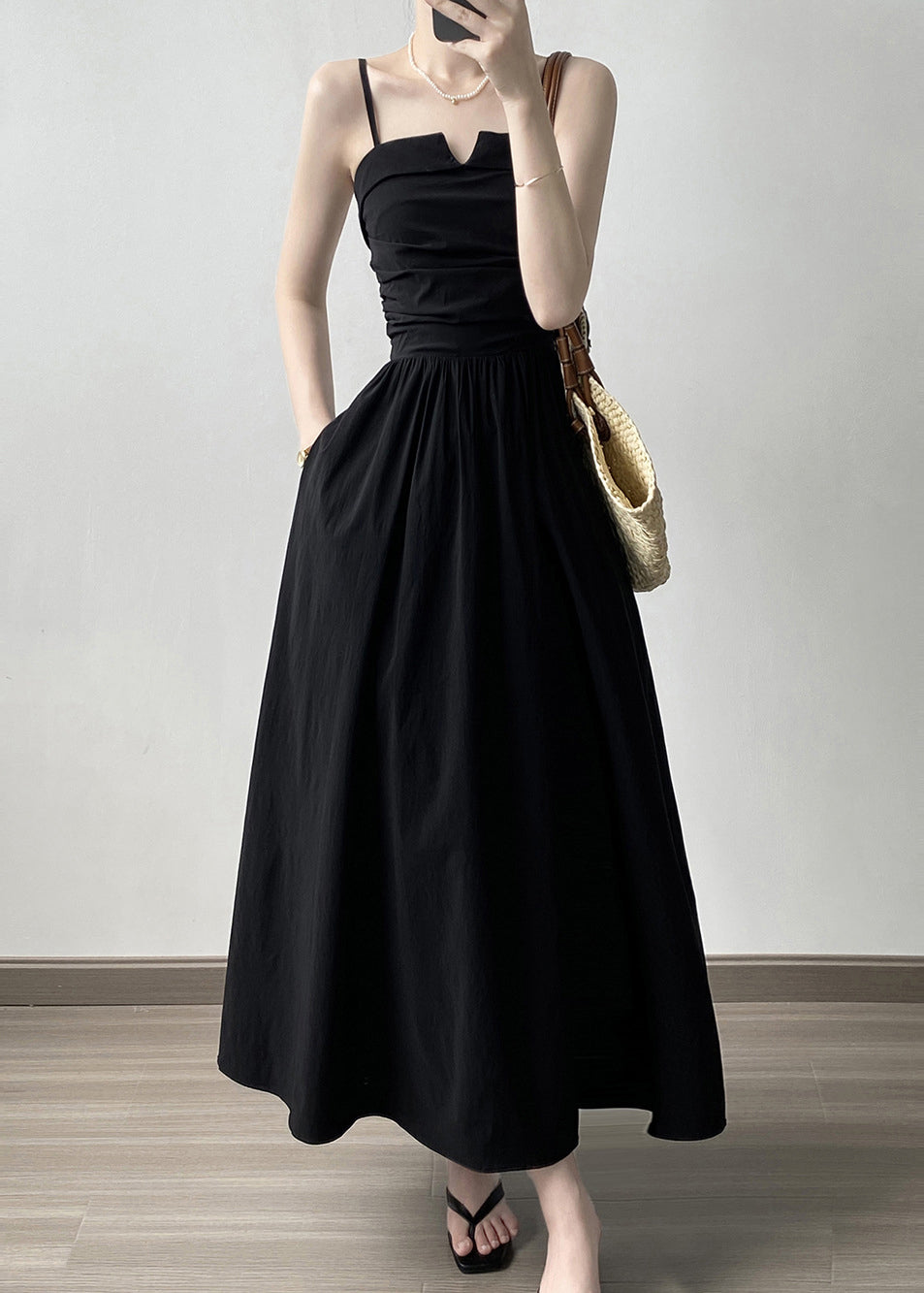 Beautifully Crafted Dress in a Classic Style