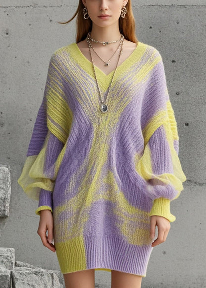 Classic Vintage Sweater with a Flattering Fit