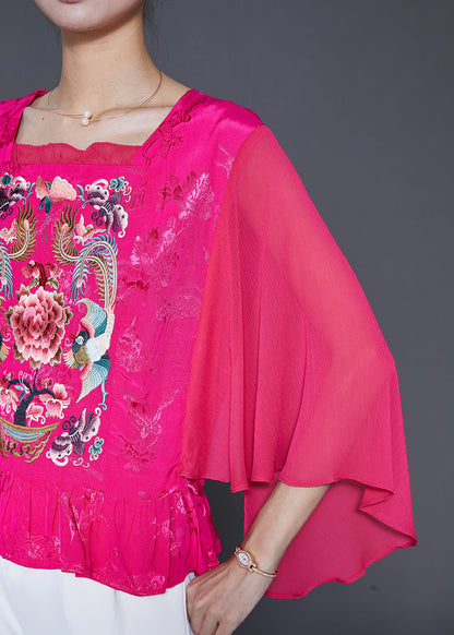 Classic Vintage Blouse with a Flattering Fit