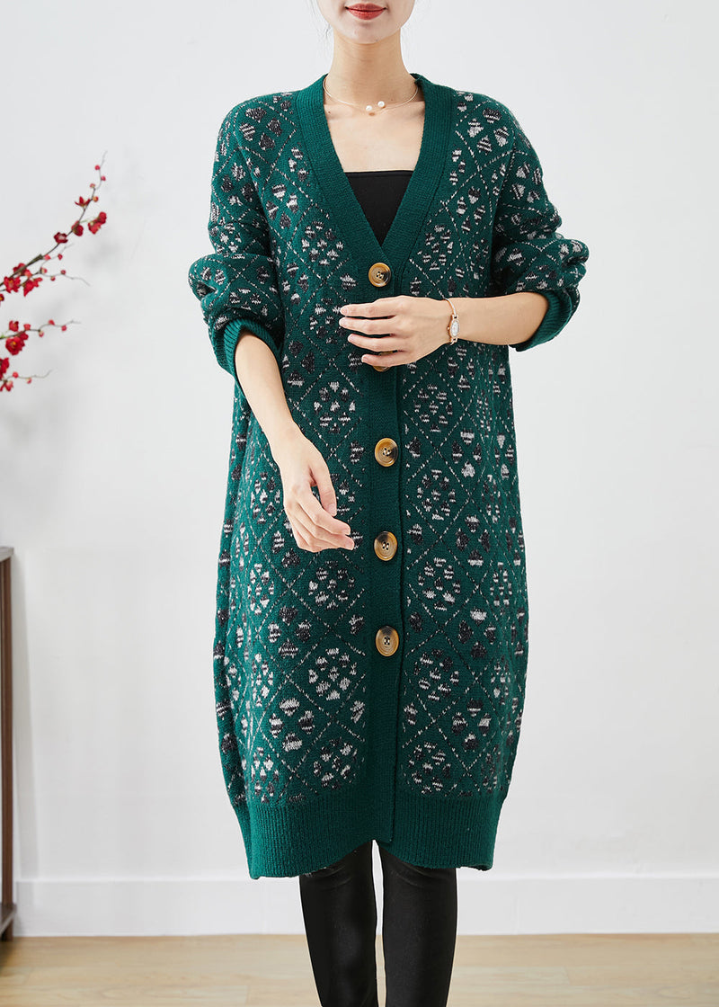 Well Tailored Coat with a Graceful Silhouette
