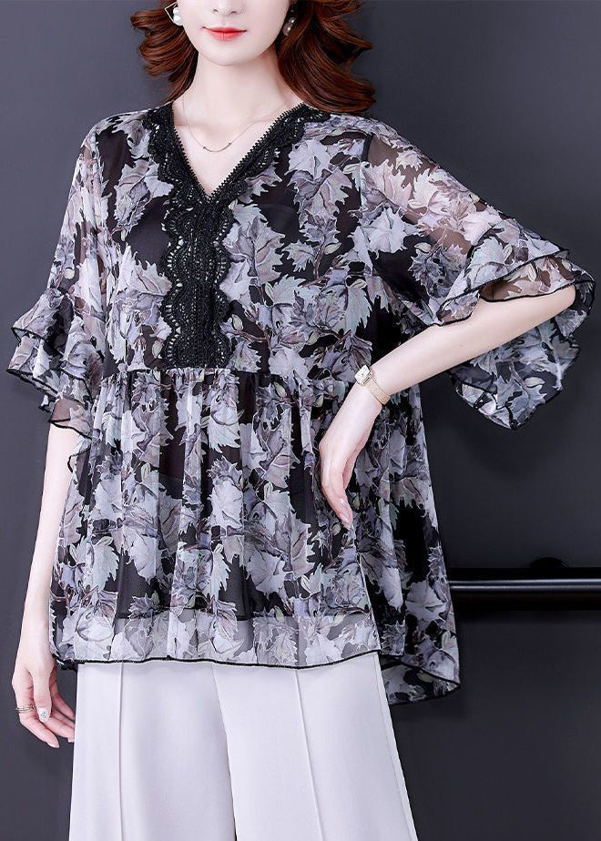 Classic Vintage Shirt with a Flattering Fit