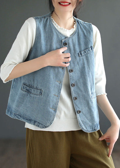 Classic Vintage Coat with a Flattering Fit