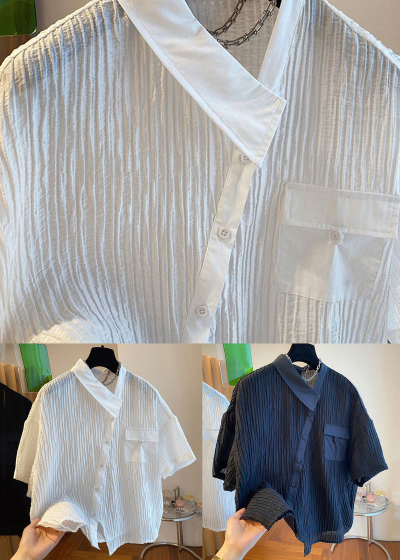 Well Tailored Blouse with a Graceful Silhouette