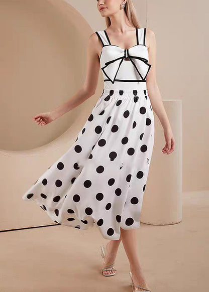 Sophisticated Garment with a Clean Classic Look