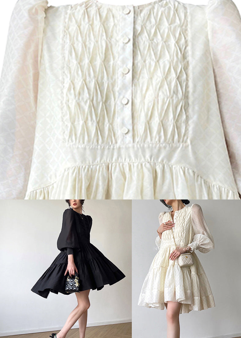 Well Tailored Dress with a Graceful Silhouette