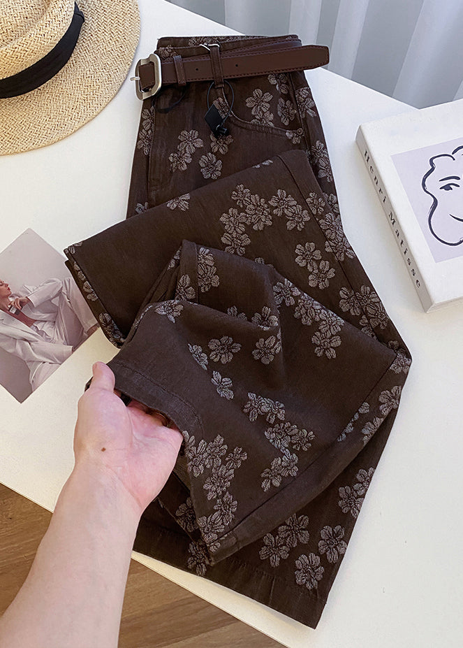 Well Tailored Pants with a Graceful Silhouette