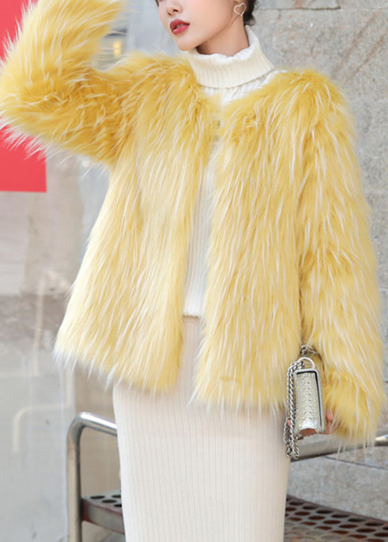 Gracefully Styled Coat for Any Occasion