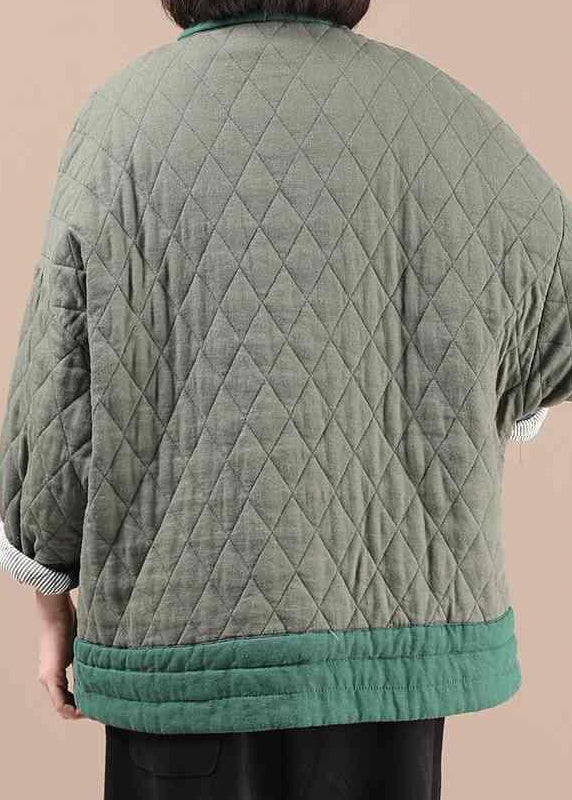 Effortlessly Elegant Jacket with a Timeless Design