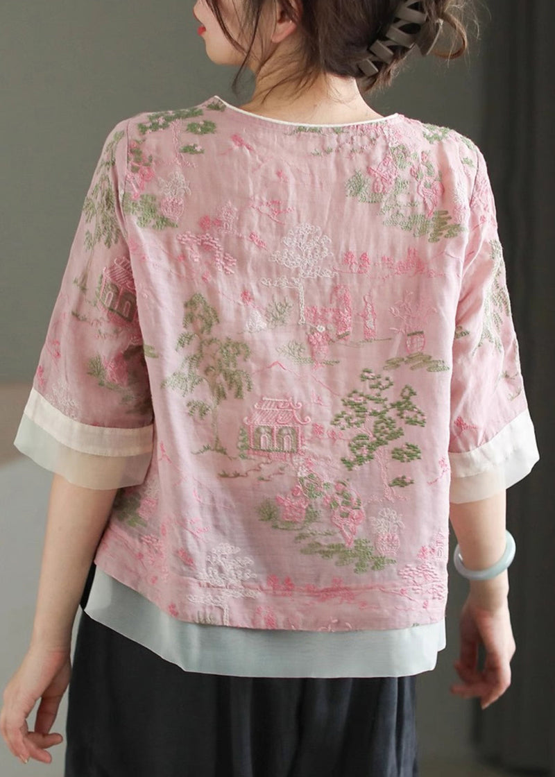 Well Tailored Top with a Graceful Silhouette