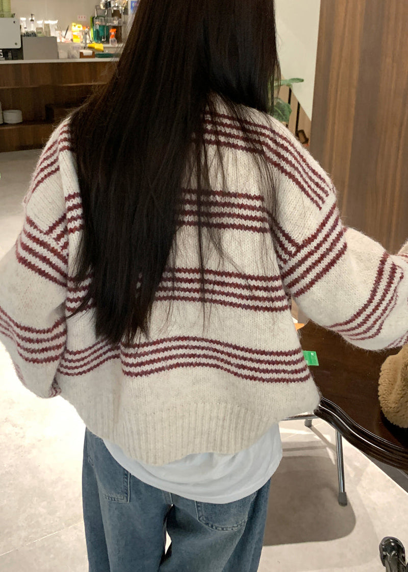 Elegantly Styled Cardigan for Everyday Wear