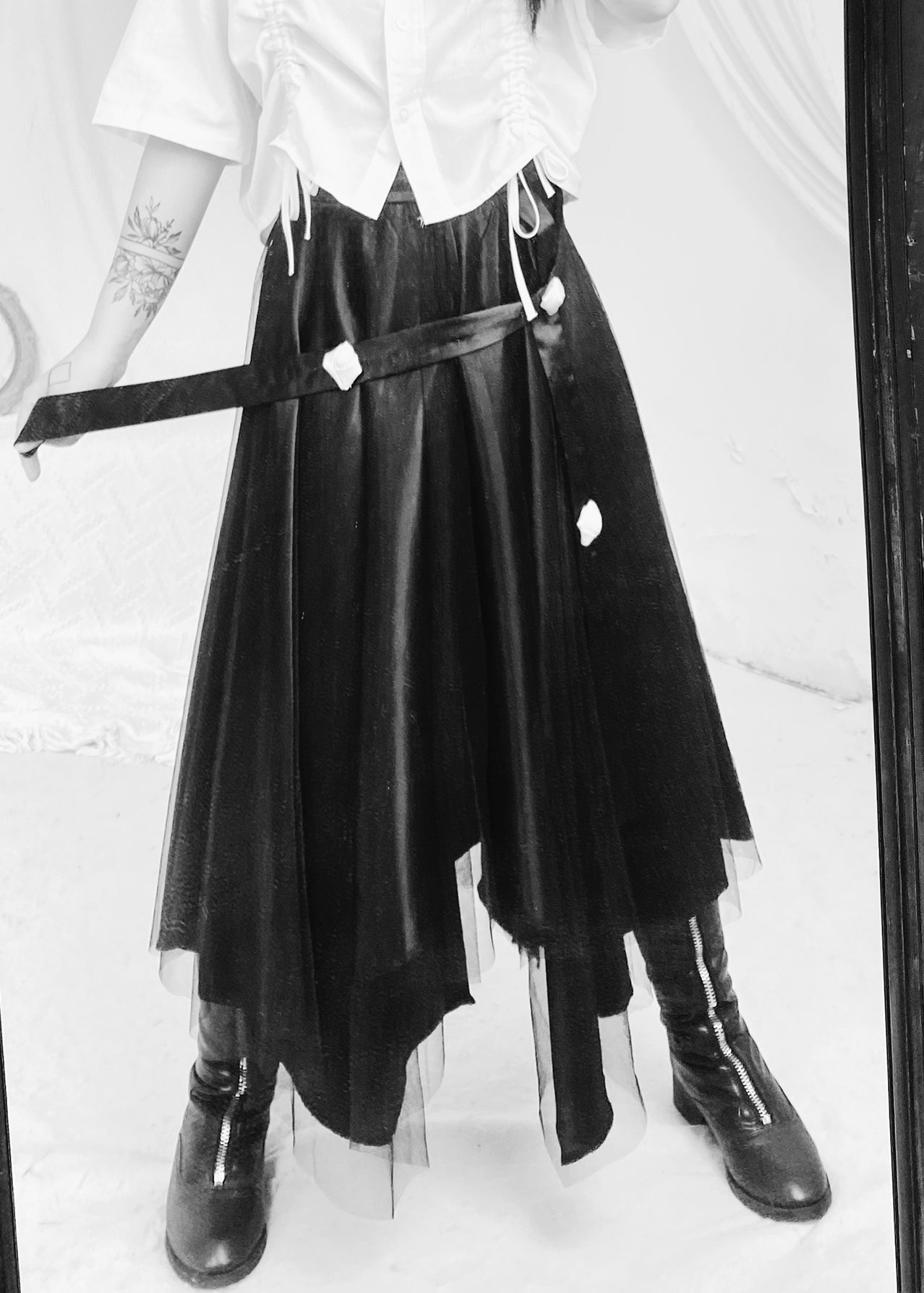 Effortlessly Elegant Garment with a Timeless Design