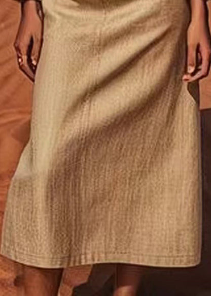 Effortlessly Elegant Garment with a Timeless Design