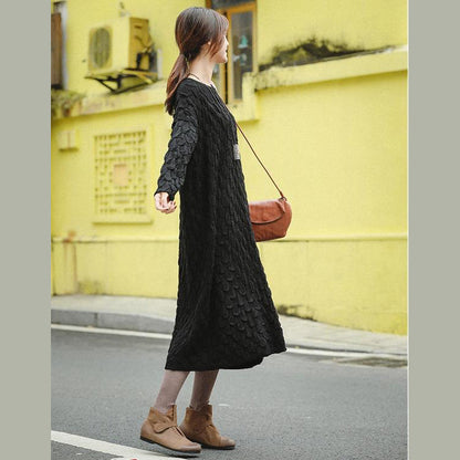 Effortlessly Elegant Sweater with a Timeless Design