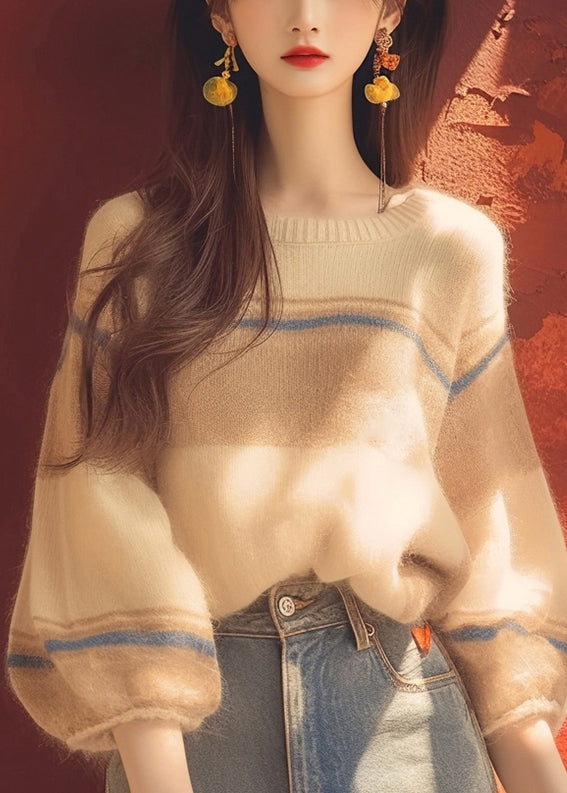 Classic Vintage Sweater with a Flattering Fit
